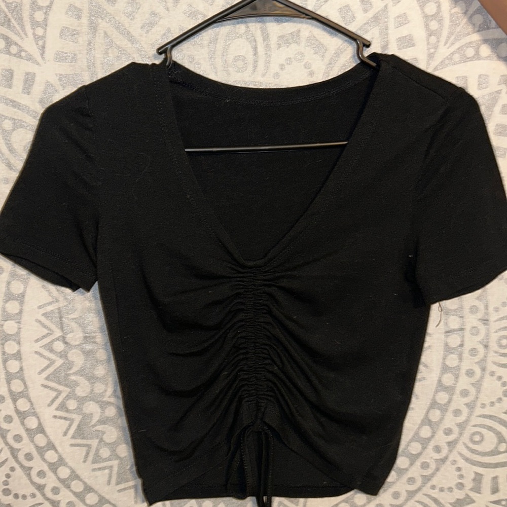 Black tee crop